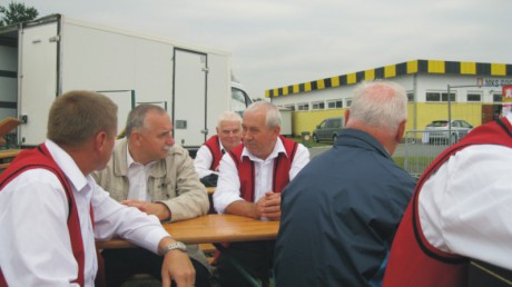 Sportovní stadion v Gogolině a čekání, už ani nevím na co